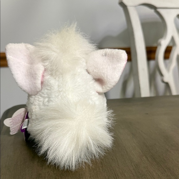 Furby Model 70-800 by Tiger Electronics - Picture 3 of 6